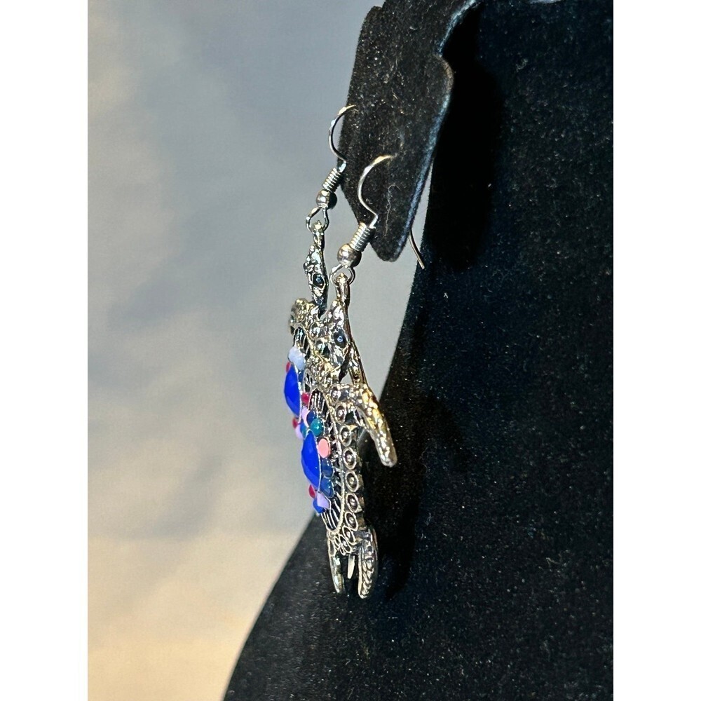 Silver Tone Turtle Earrings - Picture 4 of 5